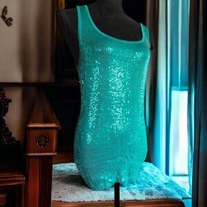 STUDIO Y (MED) Shiny Green Sequin Front Crew Neck Tank Top